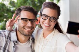 Selfie Bikin Hubungan Asmara Mudah Kandas, Ini Hasil Penelitiannya