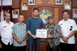 Bupati Gowa Terima Bantuan dari Pemkab Donggala