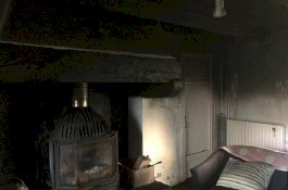 Rumah Teman Presiden Prancis Dibom, Kelompok Rompi Kuning Tertuduh