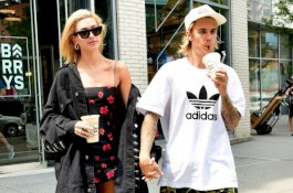 Hailey Baldwin Ungkap Cara Justin Bieber Melamarnya
