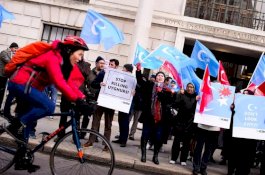 Turki Tuntut China Agar Menutup 'Penjara' untuk Muslim Uighur