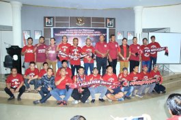 Pengurus Laskar Ayam Jantan Luwu Timur Dikukuhkan di Rumah Dinas Bupati