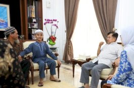 Uji Bocah Tunanetra Asal Mamuju yang Hafal Alquran, JK: Insya Allah