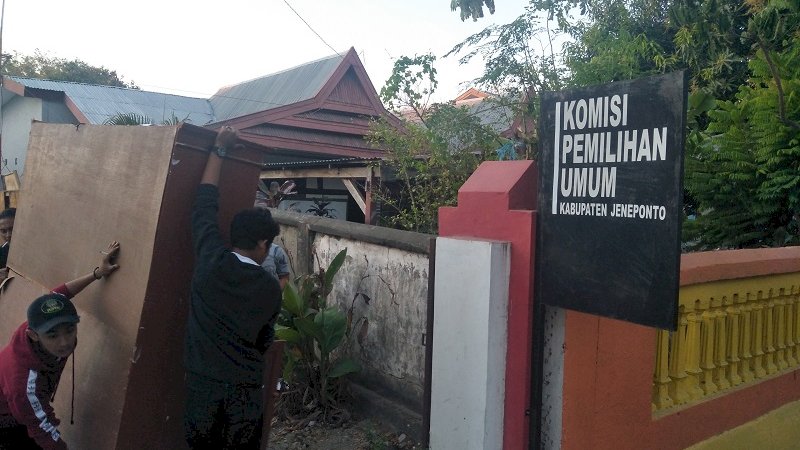 Besok, KPU Jeneponto Mulai Rakit 5.562 Kotak Suara