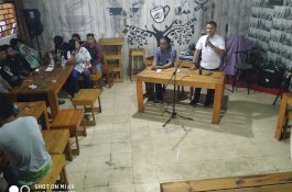 Temui Kerabatnya di Toraja, ABM Target 25 Ribu Suara