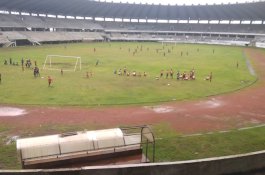Stadion Barombong Sudah Bisa Digunakan untuk Latihan