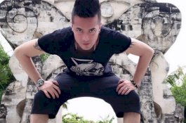 Foto Ciumannya Viral, Choky Andriano Bilang Begini