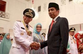 Berita Populer: Elektabilitas Jokowi Anjlok hingga Taruna ATKP Makassar Dipaksa Minum Air Satu Galon