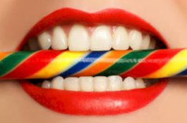 5 Makanan Penyebab Gigi Cepat Rusak