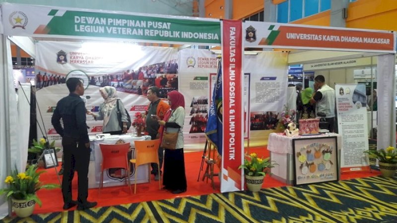 Stan Universitas Karya Dharma Makassar pada expo pendidikan Sulawesi yang digelar LLDikti.