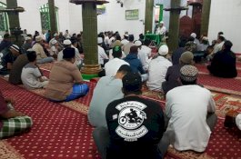 Unik, Komunitas Bikers Ini Aktif Salat Berjemaah, Semua Member Jadi Ketua