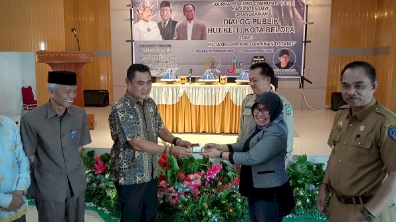 Launching Jurnalis Luwu Comunity (JLC) di aula Bappeda Luwu, Selasa (12/2/2019).