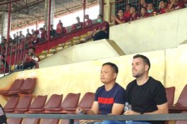 Pelatih Timnas Indonesia Tonton PSM Makassar vs Perseru Serui 