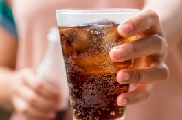 Jangan Terlalu Sering Minum Minuman Bersoda, Bisa Picu Kematian Dini