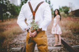 Malu Nyatakan Cinta? Serahkan Pada Perusahaan Ini Tapi Siapkan Duit Rp7,5 Juta!