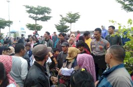 Dinsos Makassar Layani JKN-KIS di Car Free Day Pantai Losari