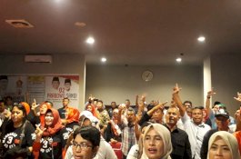 Ditemani Sarabba, Pendukung Prabowo di Roemah Djoeang Gelar Nobar Debat