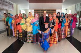 HUT Parepare, Dokter dan Perawat RSUD Andi Makkasau Kenakan Baju Adat