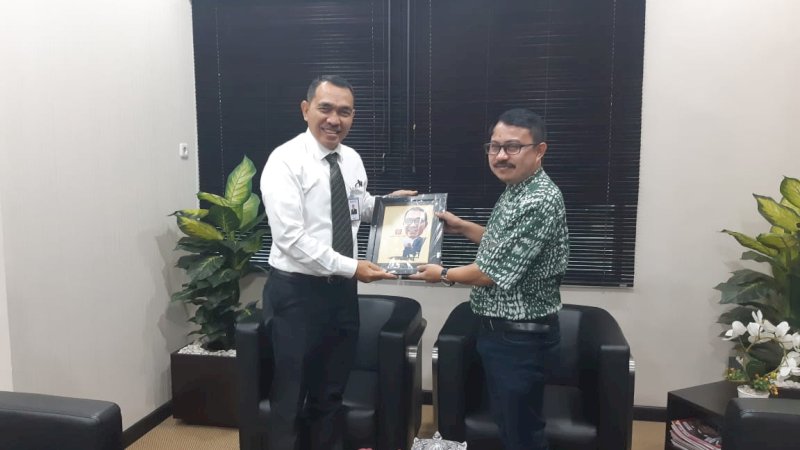 Pemimpin Wilayah Kanwil BNI Makassar, Faizal A Setiawan bersama Direktur Rakyatku.com, Subhan Yusuf.