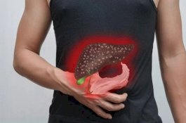 Hobi Begadang Sambil Makan Gorengan Bisa Bikin Hati Rusak