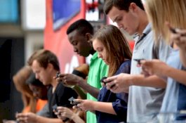 Begini Cara Media Sosial Merusak Kesehatan Mental