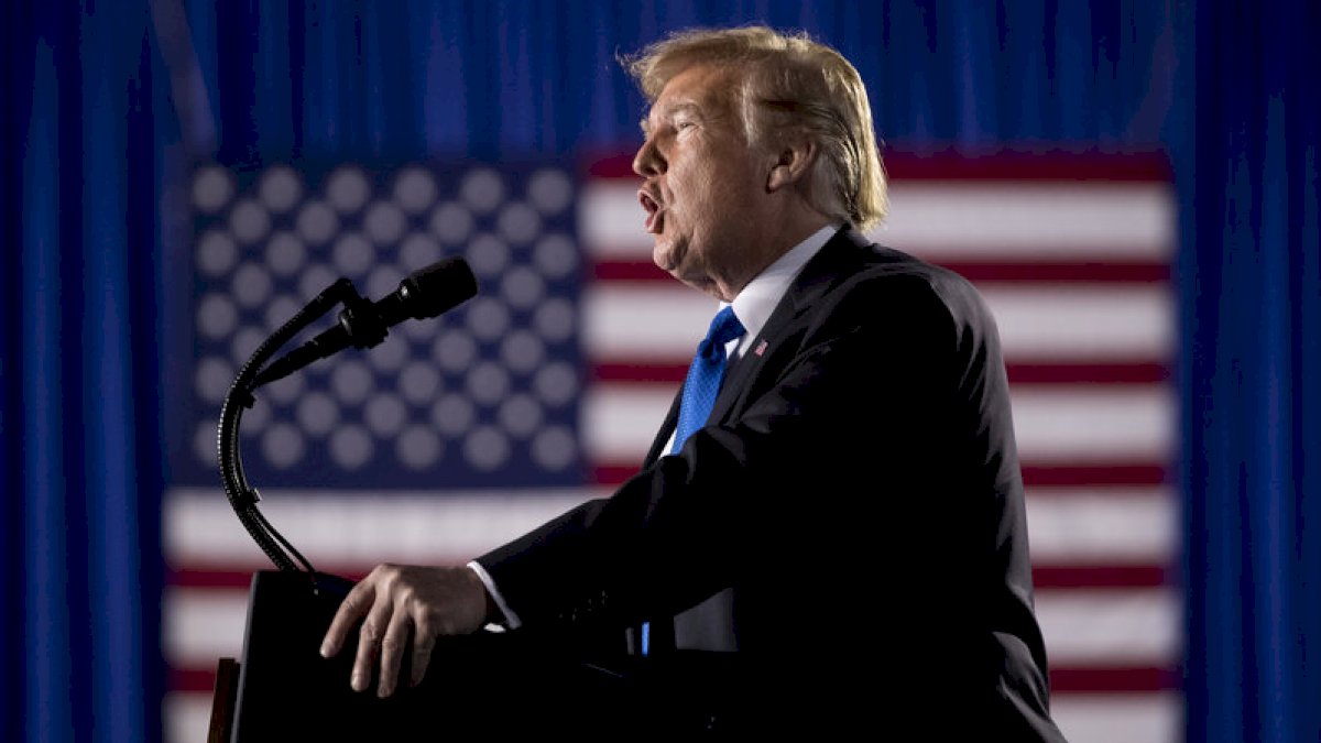 "Kalian Akan Kehilangan Segalanya," Trump Peringatkan Pendukung Maduro