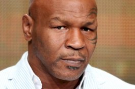 Cerita Mike Tyson Sogok Penjaga Kebun Binatang Rp141 juta demi Tinju Gorila