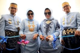 Momen Unik di Peresmian Tower Pemkab Barru