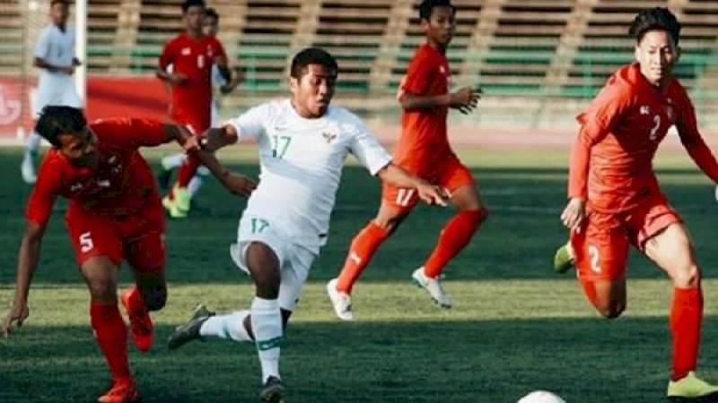 Laga Timnas Indonesia U-22 kala menghadapi Timnas Myanmar U-22 pada laga perdana Grup B Piala AFF U-22 2019. (Foto: Instagram PSSI)