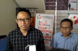 Diundang Pukul 10.00, Camat Se-Makassar Belum Muncul di Kantor Bawaslu