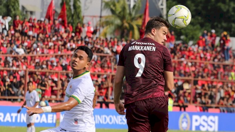 Eero Markkanen (kanan) dipastikan ikut ke Singapura untuk menantang Home United di ajang AFC Cup.