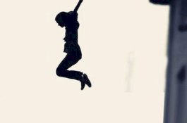 Gara-gara Pacarnya, Wanita Ini Mau Loncat dari Lantai 19