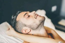 Ini Alasan Pria Sering Palsukan Orgasme saat Bercinta