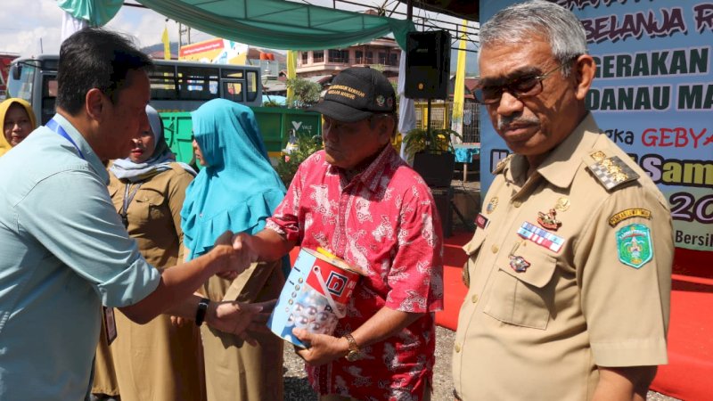 Perangi Sampah, Bupati Luwu Timur Ajak Warga Bawa Kantong Belanja Pribadi
