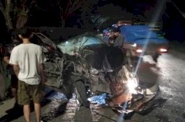 Truk Hino vs Avanza di Kappuna Lutra, Sopir dan Penumpang Sekarat