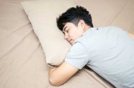 Anda Mau Mimpi Seks Malam Ini? Begini Caranya
