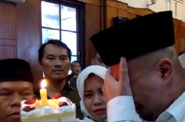 Ahmad Dhani di Sela Persidangan: Mulut Bergetar, Menangis Menutup Wajah, lalu Teriak Takbir