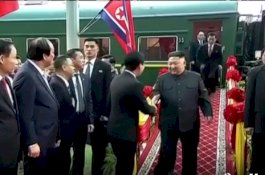 Viral: Video Ajudan Kim Jong Un Dengan Panik Mengejar Sang Pemimpin