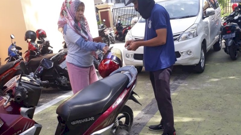 Semrawut, Perparkiran di Kantor Disdukcapil Diambil Alih Dishub