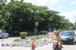 Hati-hati Melintas di Poros Barru, Ada Perbaikan Jalan
