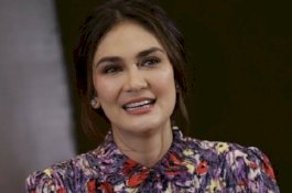 Ssttt... Luna Maya Belum Hapus Foto Mesra Bareng Reino Barack