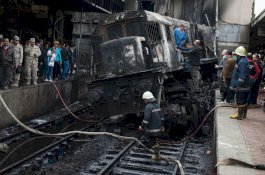 Kondektur Berkelahi, Kereta Api Meledak dan Menewaskan 20 Orang