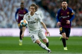 Dibikin Malu, Suporter Barcelona di Santiago Bernabeu: Mana Ronaldo?