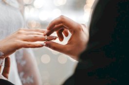 5 Manfaat Menikah Bagi Kesehatan Tubuh Anda