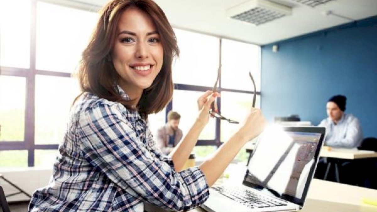 Studi: Tak Usah Sok Rajin! Sering Cuti Bisa Perpanjang Usia