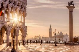 Setiap Turis yang Ingin Masuk ke Kota Ini Harus Membayar