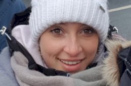 Ditikam 11 Kali, Wanita Cantik Ini Diselamatkan oleh Syal