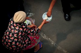 Cerita Rasulullah Ditegur Allah Soal Sedekah kepada Non-Muslim