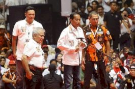 Ketua Pemuda Pancasila Puji Prabowo di Depan Jokowi