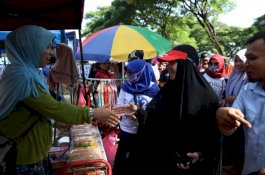 Aura DP Sosialisasi Kebersihan Melalui Gerakan Minggu Bersih